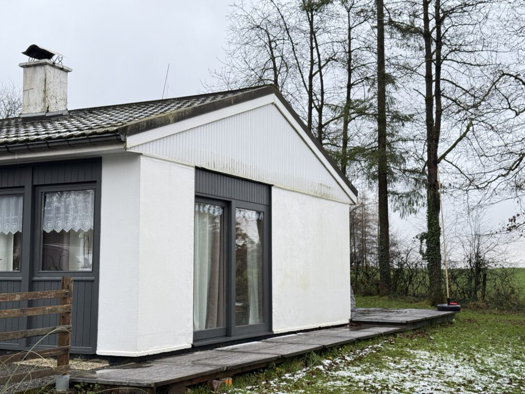 Holiday home in the Ardennes with a light layer of snow