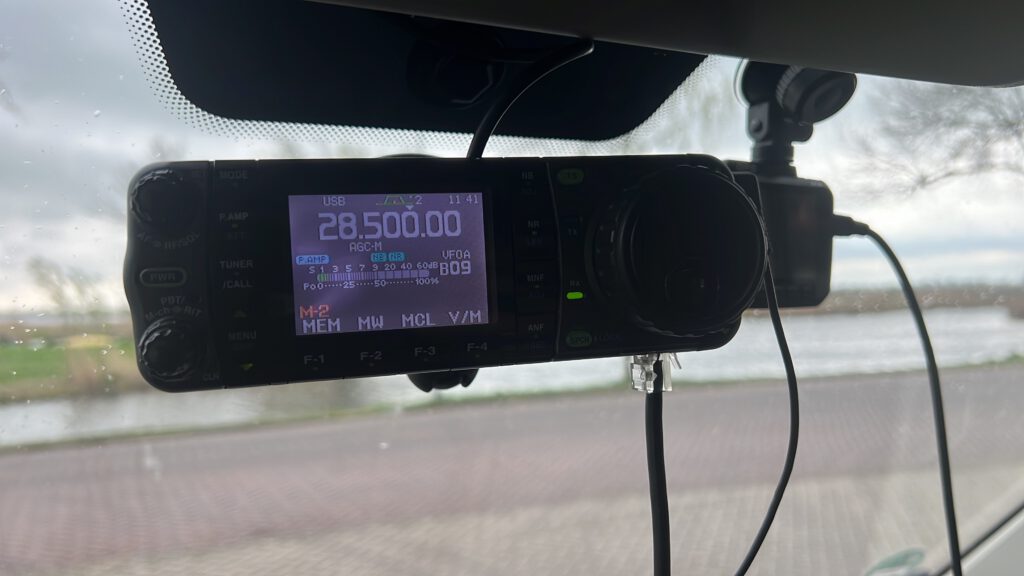 Icom IC-7000 on 10 metres mounted in the work car