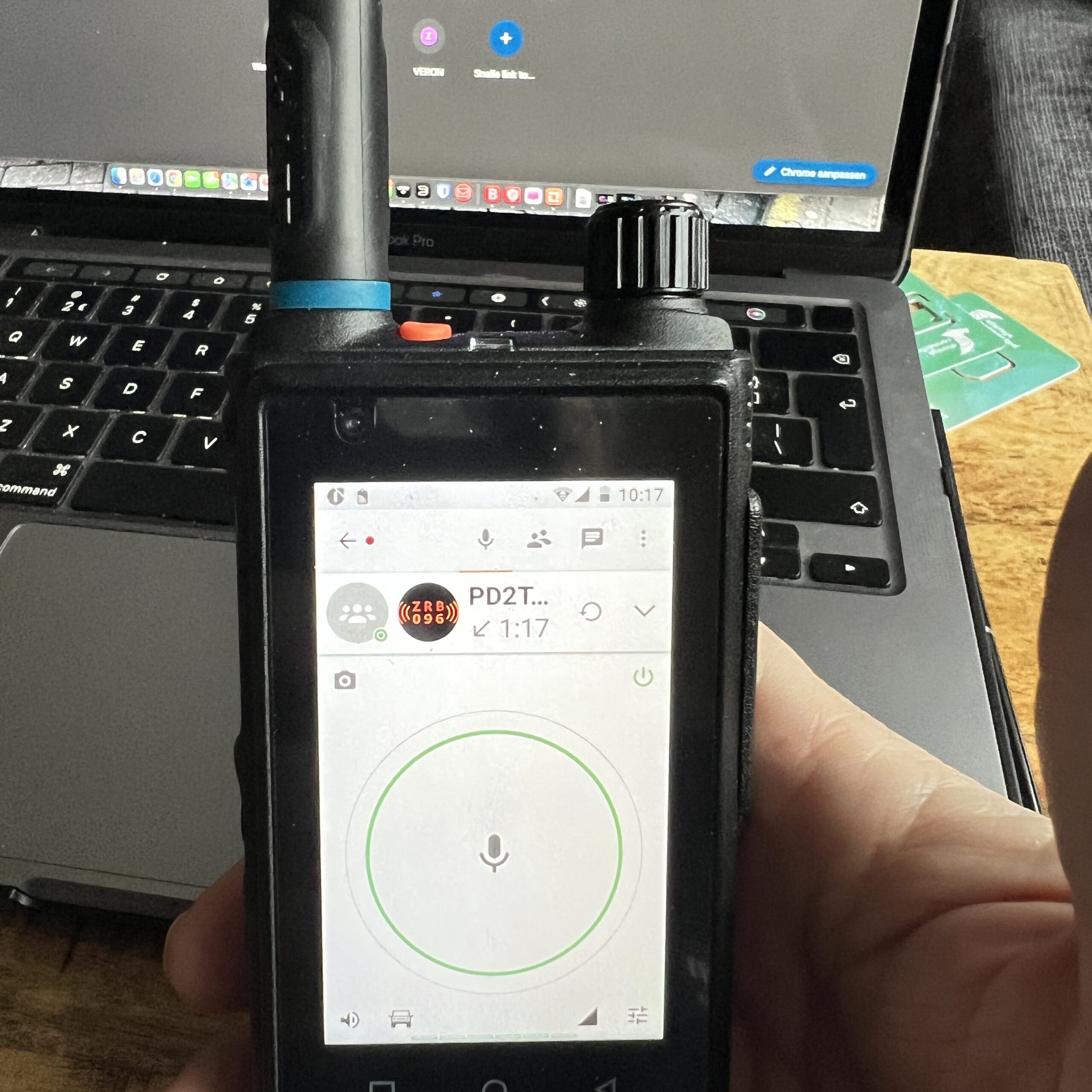 Inrico PoC radio with Zello on the screen